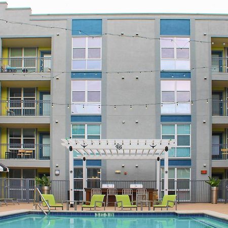 Modern Condo With Pool Gym Workspaces & Bbq Austin Exterior photo